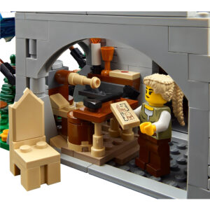 LEGO Icons: Plaza Mayor Medieval (10332) - Imagen 7