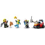 LEGO City: Unidad Móvil de Control de Incendios (60374) - Imagen 8