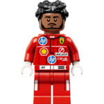LEGO Editions: Scuderia Ferrari HP Casco de Lewis Hamilton (43022) - Imagen 8