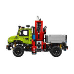 LEGO Technic: Mercedes-Benz Unimog U 5023 con Grúa (42242) - Imagen 3