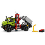 LEGO Technic: Mercedes-Benz Unimog U 5023 con Grúa (42242) - Imagen 4